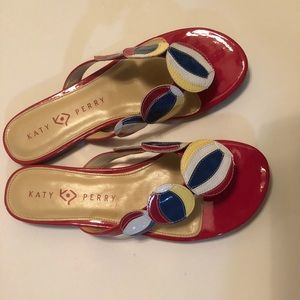 Katy Perry Women's Beachball Sandy Flats Sandals